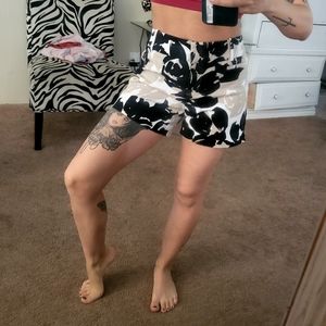 Leaf pattern LOFT shorts